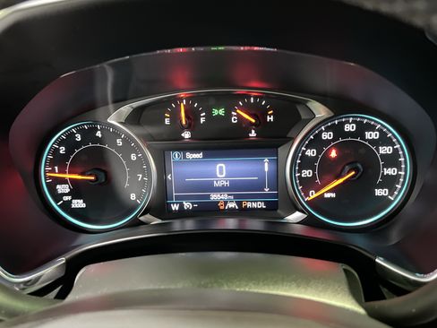 Used 2023 Chevrolet Equinox LT image 23