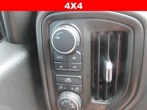Certified 2022 Chevrolet Silverado 1500 Custom Trail Boss AWD/4WD image 28