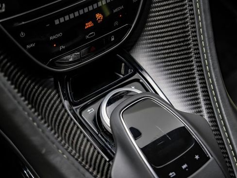 Used 2020 Aston Martin DB11 AMR RWD image 30