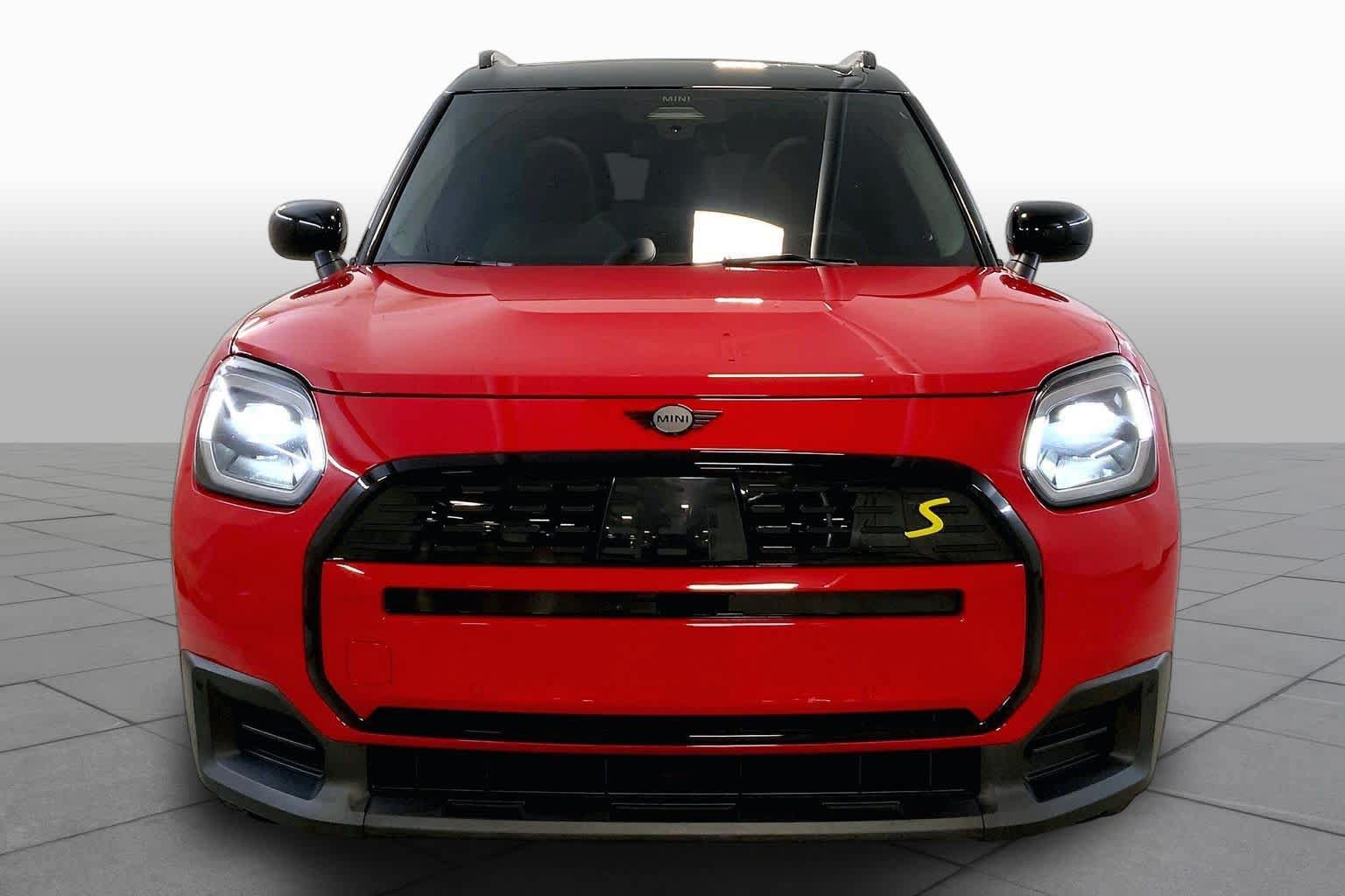 Used 2025 MINI Cooper Countryman SE AWD/4WD image 3