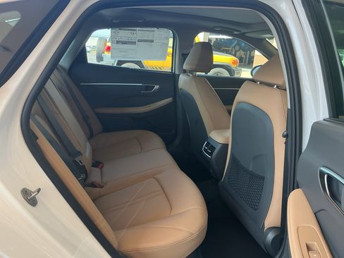 New 2026 Hyundai Sonata Limited FWD image 10