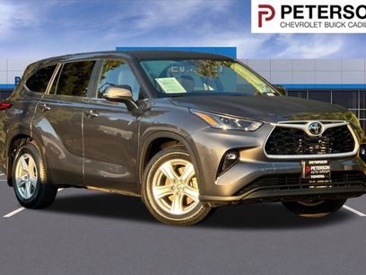 Used 2024 Toyota Highlander LE