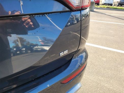 Used 2024 Mitsubishi Outlander SE image 7