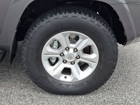 Used 2014 Toyota 4Runner SR5 Premium AWD/4WD image 8