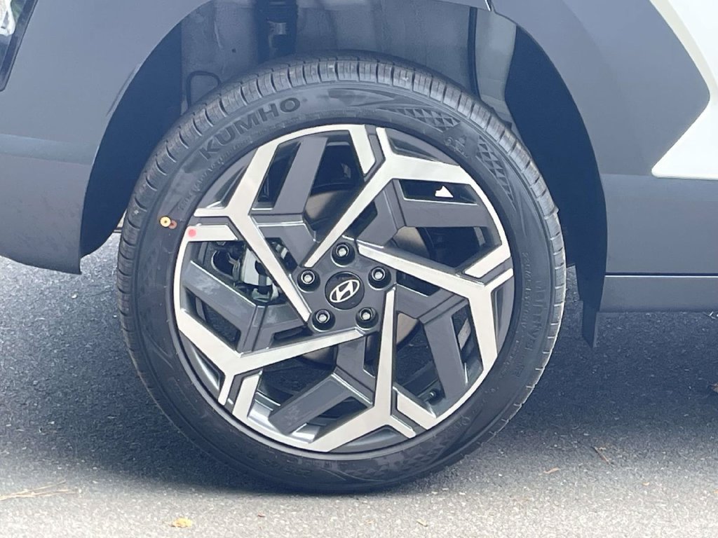 New 2026 Hyundai Kona SEL Premium AWD/4WD image 7