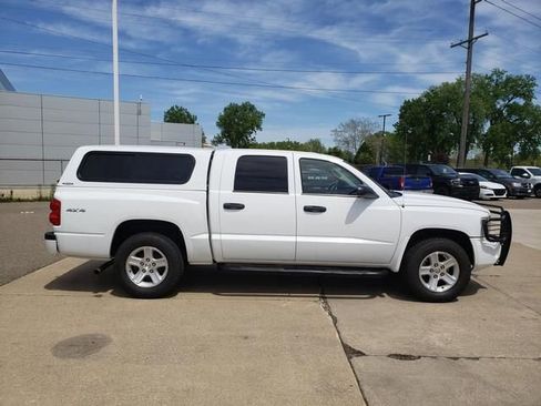 Used 2011 Dodge Dakota Big Horn AWD/4WD image 3