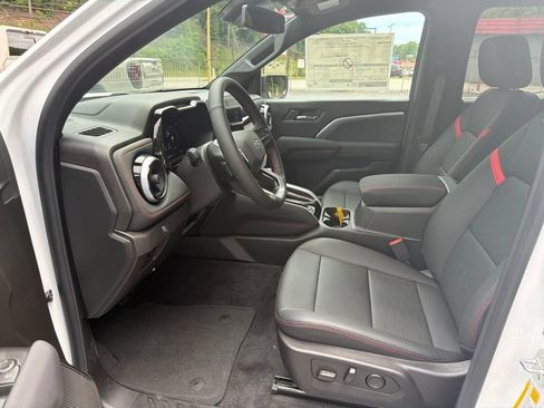 New 2026 Chevrolet Colorado Z71 w/ Technology Package AWD/4WD image 8