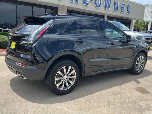 Used 2022 Cadillac XT4 Sport w/ Comfort Package AWD/4WD image 6