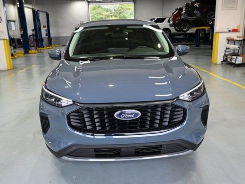 Used 2023 Ford Escape Active w/ Tech Pack #2 image 2