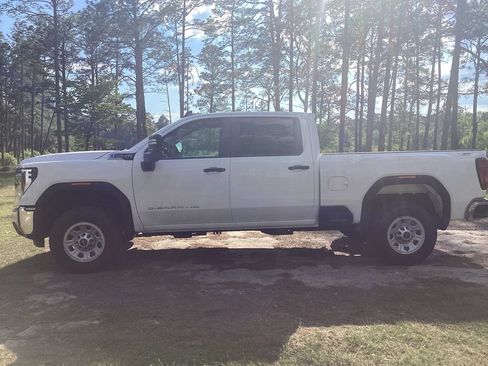 New 2026 GMC Sierra 2500 Pro w/ Convenience Package AWD/4WD image 2