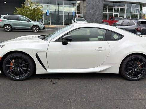 Used 2025 Subaru BRZ tS w/ Popular Package 2 image 7