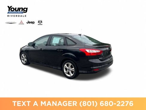 Used 2014 Ford Focus SE FWD image 3
