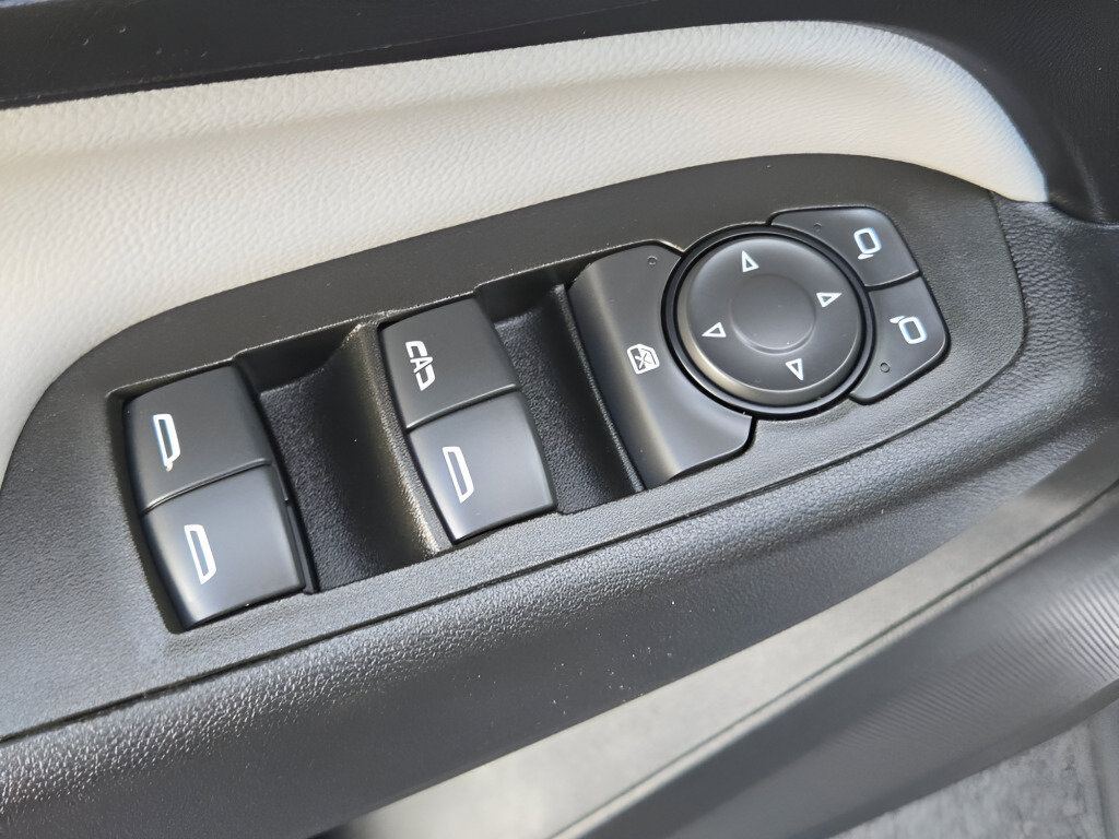 Certified 2024 Chevrolet Equinox LS FWD image 24