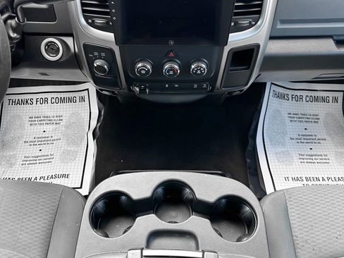 Used 2016 RAM 2500 SLT image 17