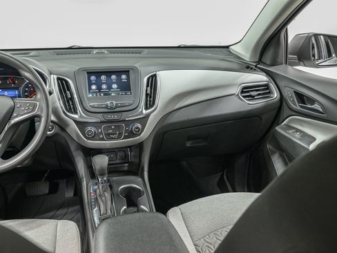 Used 2024 Chevrolet Equinox LS w/ LS Convenience Package image 29