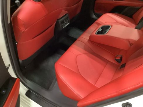 Used 2019 Toyota Camry XSE image 19