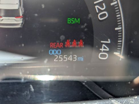 Used 2025 Toyota RAV4 XLE w/ Convenience Package FWD image 13