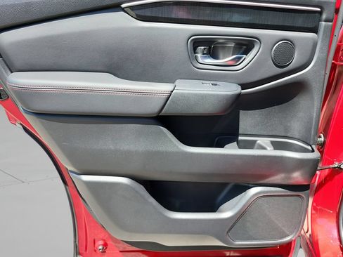 Certified 2025 Honda Pilot Black Edition image 24