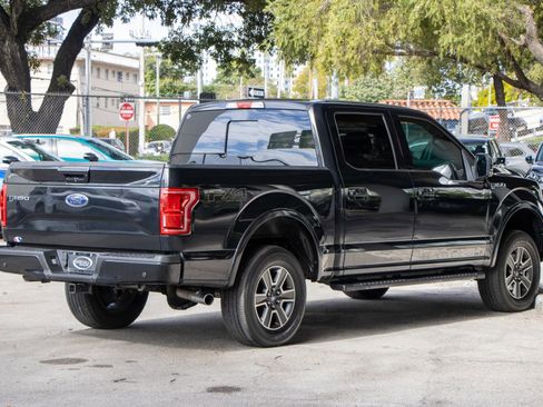 Used 2015 Ford F150 Lariat image 13