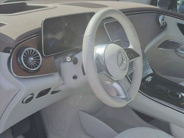 Used 2023 Mercedes-Benz EQE 350+ SUV image 13