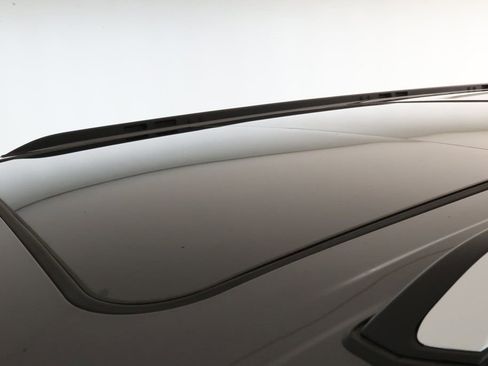 Used 2023 Jeep Wagoneer Series II w/ Premium Group I image 8