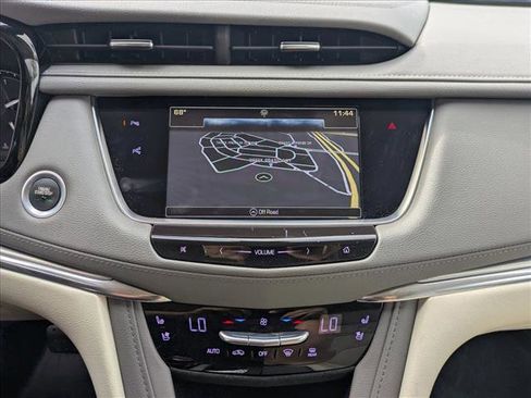 Used 2019 Cadillac XT5 Premium Luxury w/ Driver Assist Package image 14