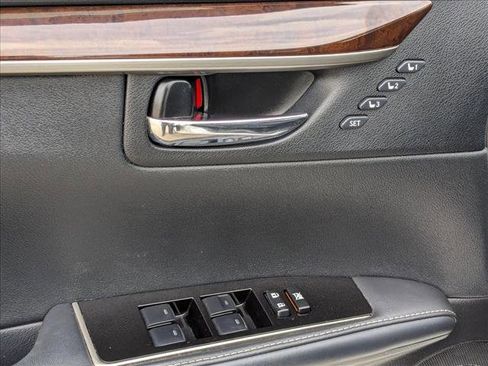 Used 2016 Lexus ES 350 w/ Premium Package w/Wood Trim image 11