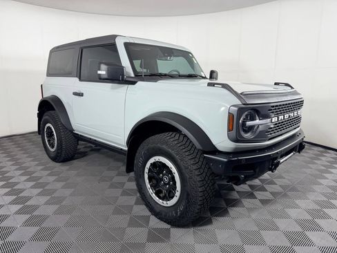 Used 2023 Ford Bronco Badlands AWD/4WD image 5