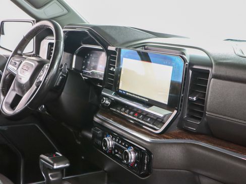 Used 2023 GMC Sierra 1500 Elevation w/ LPO, Elevation Black Package image 26