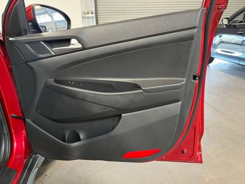 Used 2021 Hyundai Tucson Value FWD image 12