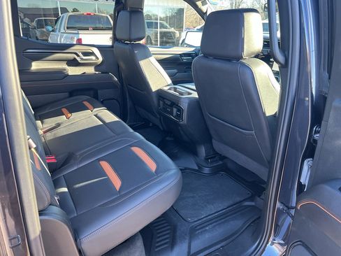 Used 2023 GMC Sierra 1500 AT4 w/ AT4 Premium Package image 28