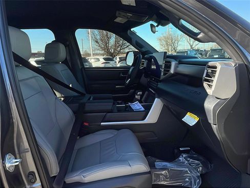 New 2026 Toyota Tundra SR5 image 14