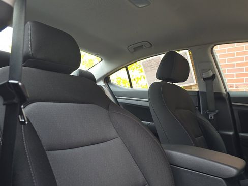 Used 2018 Hyundai Elantra SEL w/ Cargo Package image 18