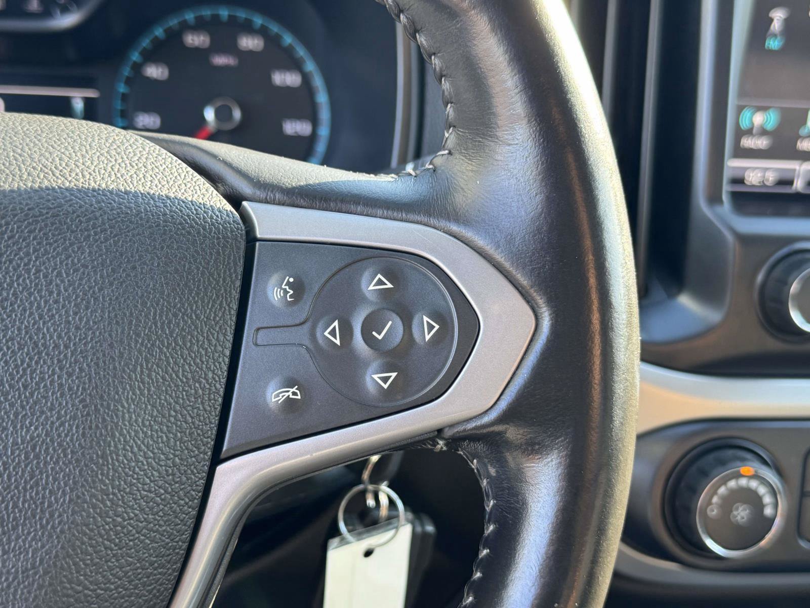 Used 2018 Chevrolet Colorado LT AWD/4WD image 23