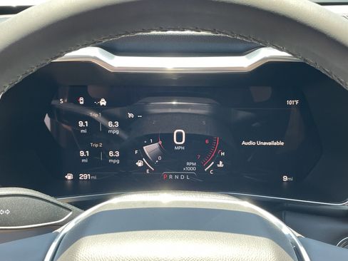 New 2025 GMC Canyon Elevation w/ Convenience Package image 18