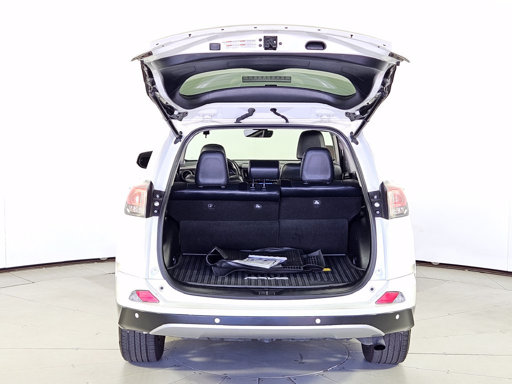 Used 2017 Toyota RAV4 Platinum w/ All Weather Liner Package FWD image 10
