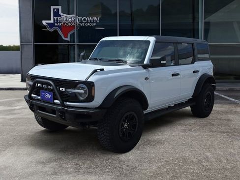 Used 2024 Ford Bronco Wildtrak image 7