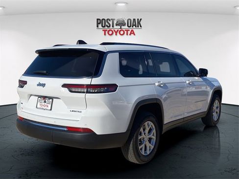 Used 2023 Jeep Grand Cherokee L Limited image 7