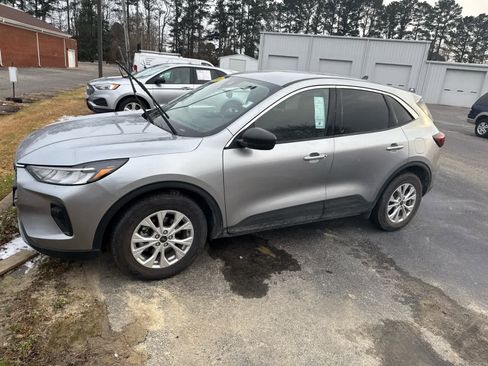 Used 2023 Ford Escape Active w/ Tech Pack #1 image 12