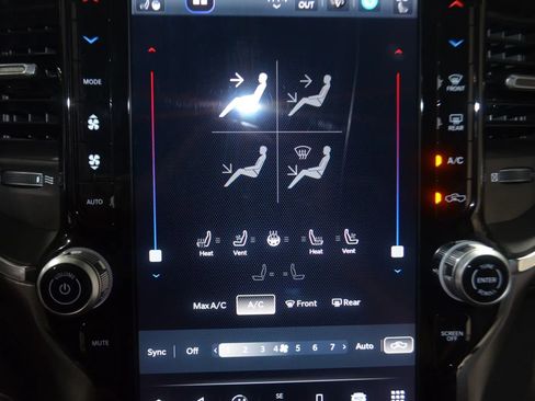 Used 2025 RAM 1500 Laramie image 27