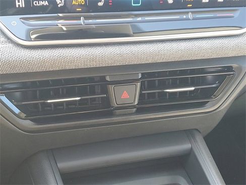 Used 2025 Volkswagen Tiguan S image 29