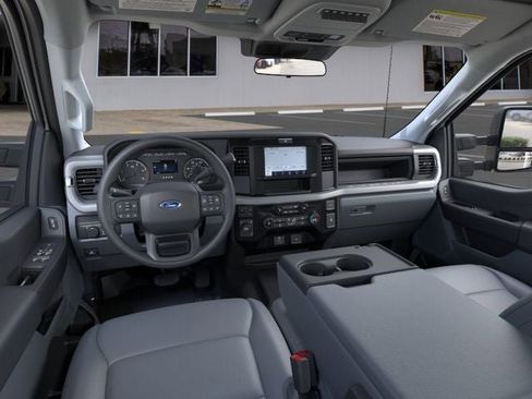 New 2026 Ford F550 4x4 Crew Cab Super Duty image 9