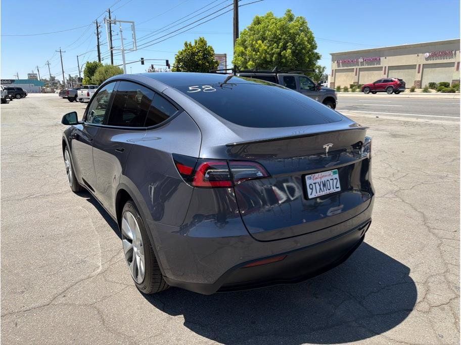 Used 2021 Tesla Model Y Long Range AWD/4WD image 15