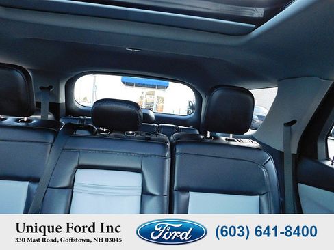 Used 2022 Ford Explorer XLT w/ Equipment Group 202A image 12