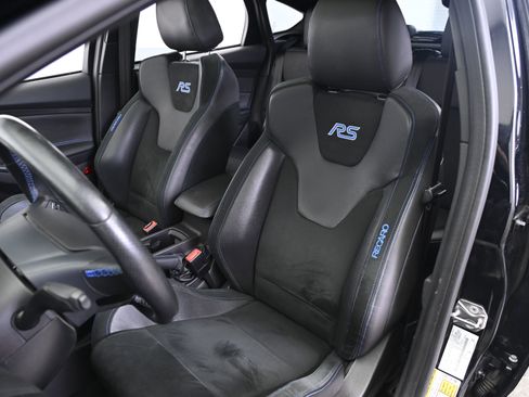 Used 2016 Ford Focus RS image 5