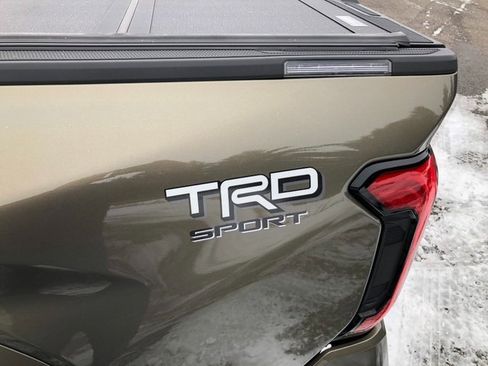 Used 2025 Toyota Tacoma TRD Sport image 3
