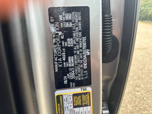 Used 2025 Kia Soul LX w/ LX Technology Package image 29