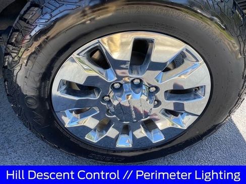 Used 2020 GMC Sierra 2500 SLT w/ Technology Package image 15