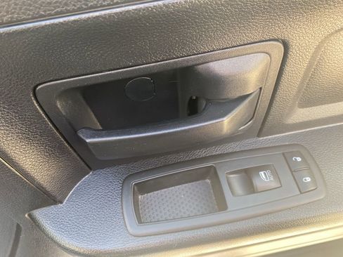 Used 2014 RAM 1500 Tradesman w/ Exterior Appearance Group image 12