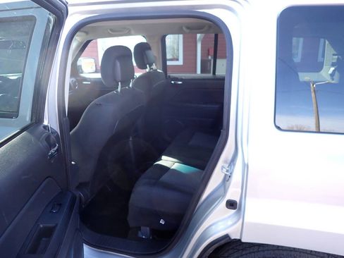 Used 2014 Jeep Patriot Sport w/ Power Value Group image 8